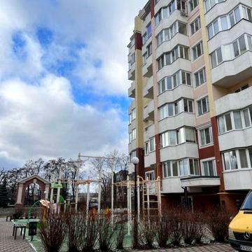 Продаж великої видової квартири під чистову. Гостомель