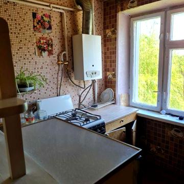 Продам 2-во кімнатну квартиру.