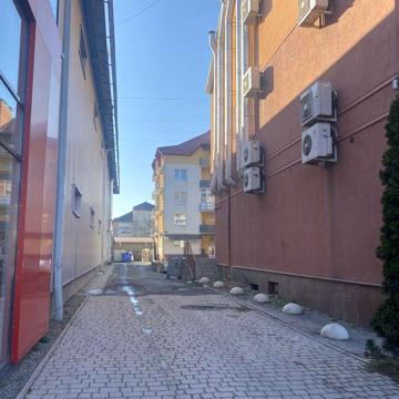 Продаж кв в новому будинку з паркомісцем у самому центрі М. Виноградів