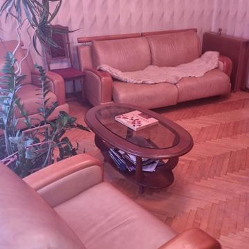 Вʼячеслава Чорновола вул., 10