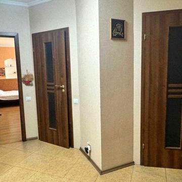 Продам 2-х кімн.кв-ру 64 кв.м.,Борщагівка, пр.Л.Курбаса 5В,(79000у.е.)