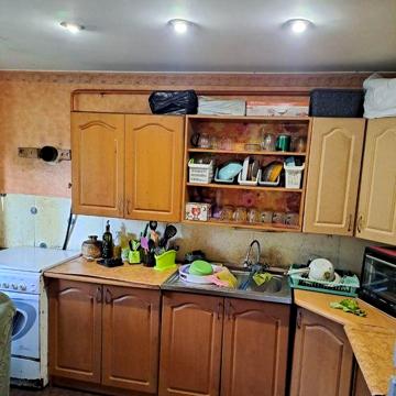 Продам чисто цегляний будинок