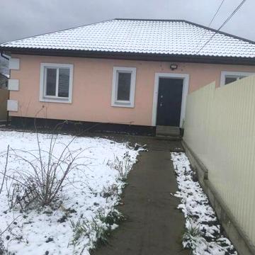 Продам будинок р-н Пекарня.