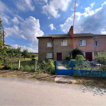 Частина будинку з великою територією в селі Агрономічне