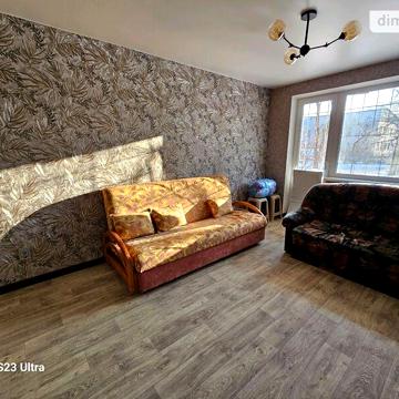Довгострокова оренда 2к Квартира вул. Світла