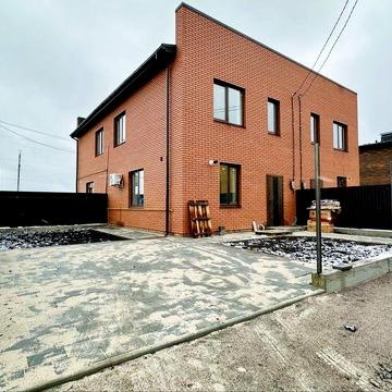 Продам 2 поверховий ТаунХаус