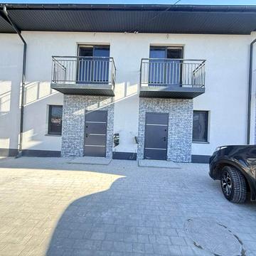 Продам танхаус в стилі хайтек, все поруч!!!