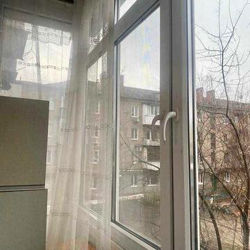 3 кімн. квартира з ремонтом на Рокуватій