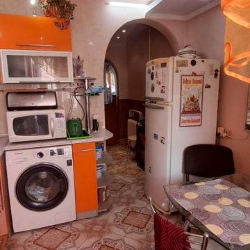 Квартира 2х кімнатна від господаря.