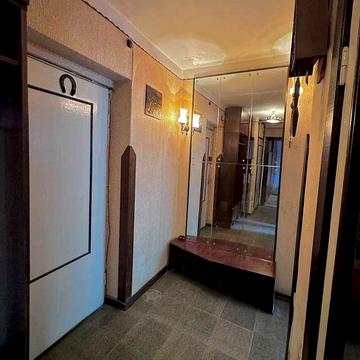 Гарна двокімнатна квартира на Зарічанській