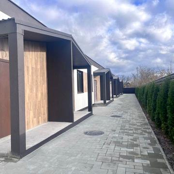 Таун Хаус возле озера! Максимальная отделка! Теплый пол! Две спальни!