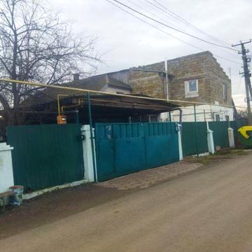 Продам 2 дома на одном участке