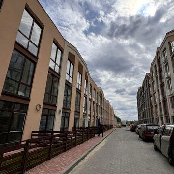 Квартира 70м2 з власним подвір’ям  жк Петрівський Резеденс ЖК Смарт Резиденс