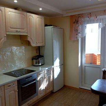 Ул. Пулюя 2,  3-комнатная кв.,  93 кв.м. Кадейский Гай, 7/ 18эт.