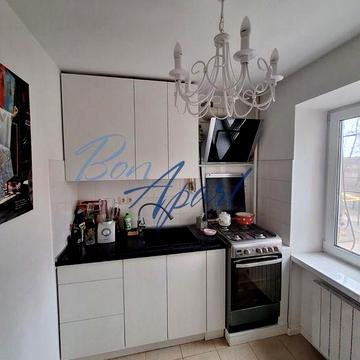 Продаєтся квартира з меблями в хорошому стані ДВРЗ від Власника