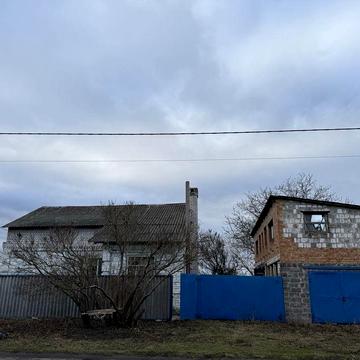 Продам дом с постройками