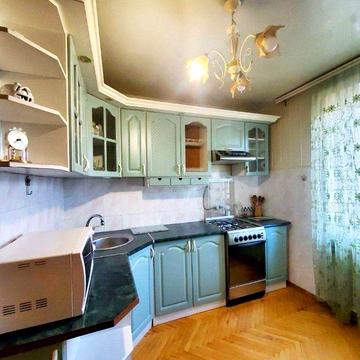 Здам 2х кімнатну, ХОТИНСЬКА (ЄВРОБУД), МІСЦЕ ПІД АВТО, балкон, вільна!