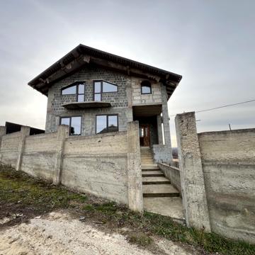 Оріхова, 12