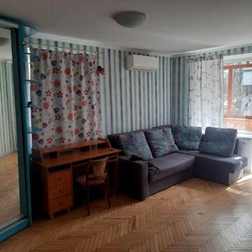 Міхновського Миколи бул, 8, 1-кімнатна, 32кв.м, 3й поверх