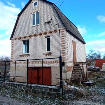 Продам дачу біля лісу