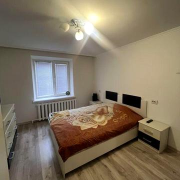 Продам 3 кімнатну квартиру рн цем завод