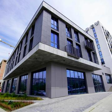 Пасічна вул., 166