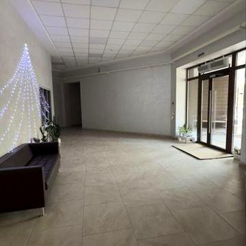 Продаж 3 кмн кв, пл. Перемоги, б.1