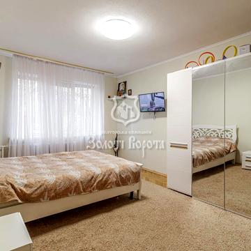 Саперне Поле вул., 26а