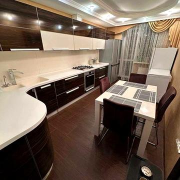 Продам 3 комнатную ТРК Украина. Салтовка г.Харьков