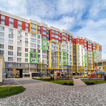 Машинобудівників вул., 16