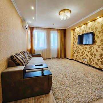 Оренда просторої 1к на Митниці
