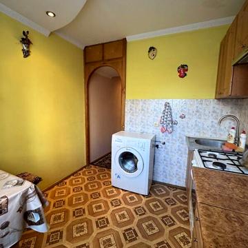Довгострокова оренда 1к Квартира Керченська вулиця