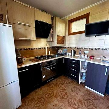 Продаж просторої квартири по вул.Тракт Глинянський
