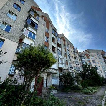 Продаж просторої квартири по вул.Тракт Глинянський
