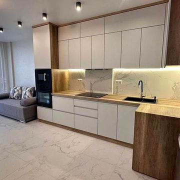 Продаж 1 км квартири з гарним ремонтом