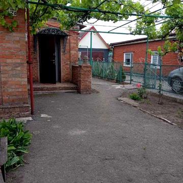 Є- відновлення. Продам будинок    вул. Лесі Українки.