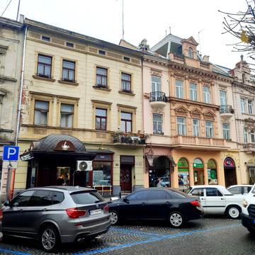 Проспект Шевченка, 18