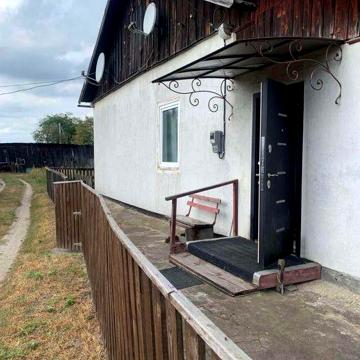 Продаж частини будинку