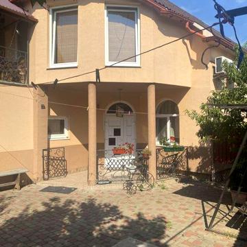 Будинок в мукачеві