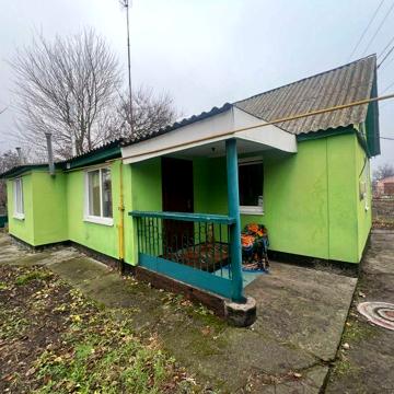 Продаж 2 кім утепленого будинку неподалік центра міста Яготин