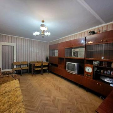 Гетьмана Івана Мазепи вул. (Топольна), 14