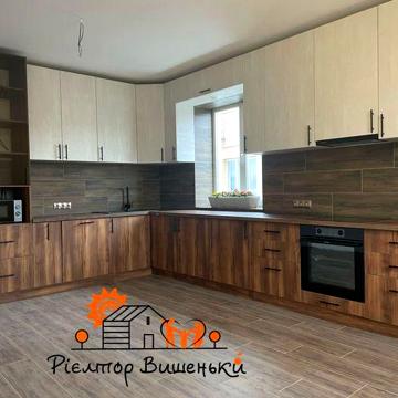 Продаж просторого будинку  в центрі Гнідина