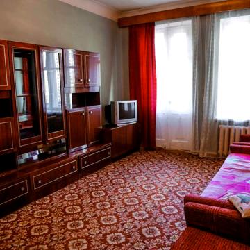 Продам 3 кімн. квартиру в центрі 3 пов. ПАРКОВА ЗОНА  . ТОРГ. 55500
