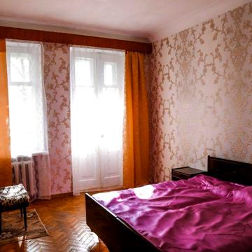 Продам 3 кімн. квартиру в центрі 3 пов. ПАРКОВА ЗОНА  . ТОРГ. 55500