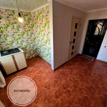 Космонавтів/Молодогвардійська 1к квартира на 4 поверсі з 9
