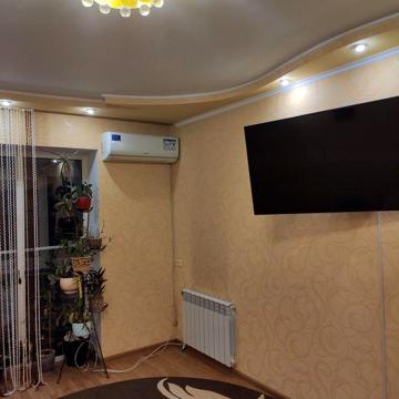 43000$. Продам квартиру 3-х кімнатну 62м2, центр міста, 5 поверх.