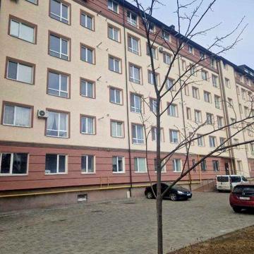 Продається 1 кім квартира біля Велесу