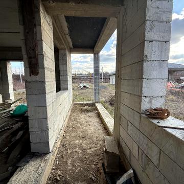 Ужгородська вул., 111