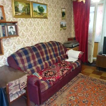 Героїв просп., 11