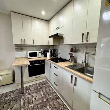 Продам будинок на Новомиколаївці, 130 кв.м., 5 кімнат